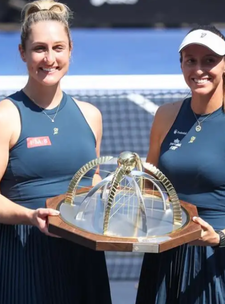 Stefani &eacute; bicampe&atilde; de duplas do SP Open, o 1&ordm; ao lado de Dabrowski