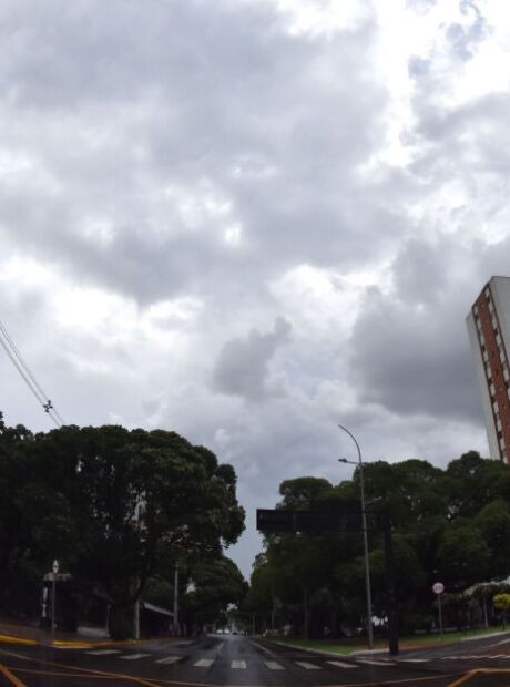 Frente fria chega a MS com ventos acima de 70 km/h, granizo e queda de temperatura