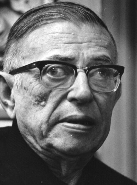Sartre: "A viol&ecirc;ncia, seja qual for a maneira como ela se manifesta, &eacute; sempre uma derrota"