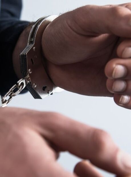 Padrasto &eacute; condenado a 80 anos de pris&atilde;o por abusar de duas enteadas em MS 