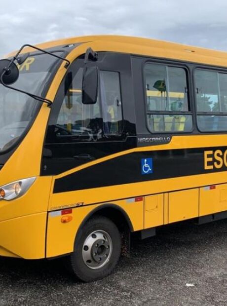 Prefeitura de Campo Grande firma contratos de R$ 3,2 milh&otilde;es para transporte escolar rural