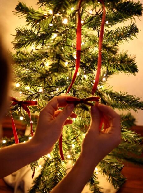 O erro ao ligar a &aacute;rvore de Natal que pode sobrecarregar a instala&ccedil;&atilde;o el&eacute;trica