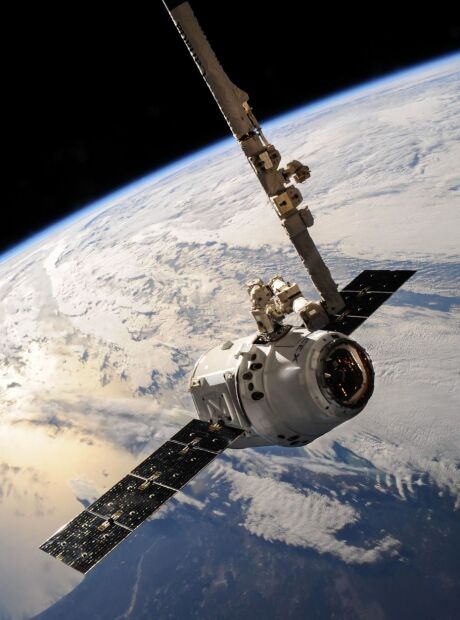 Astr&ocirc;nomos observam estrela n&atilde;o t&atilde;o longe da Terra e encontram &aacute;gua em suas nuvens