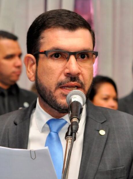 Jamilson usa resultado das urnas para tentar mudar voto de ministro do TSE