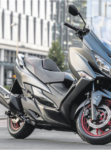 Suzuki Burgman 400 ganha motor mais econ&ocirc;mico