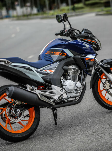 Igual mas diferente: Honda CB250F Twister Special Edition 2020