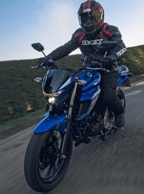 Linha 2022 da naked Fazer FZ25 ABS