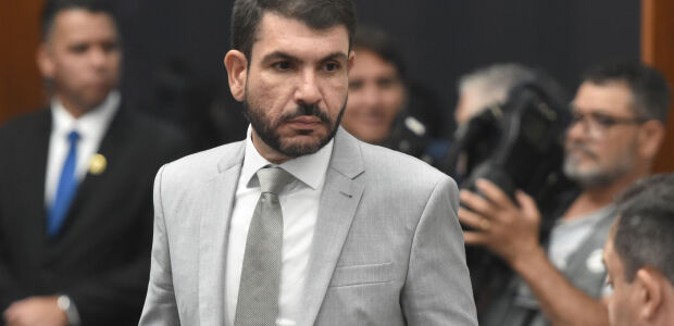 Justi&ccedil;a mant&eacute;m bloqueio de R$ 18,5 milh&otilde;es de Jamilson Name e Jamilzinho