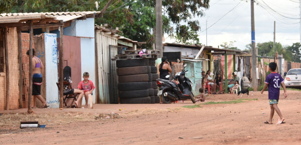MS tem 16,2 mil pessoas morando em favelas, demonstra IBGE