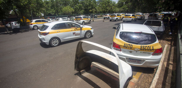 Mesmo com CNH mais barata, 2026 "decepciona" na quantidade de emiss&otilde;es