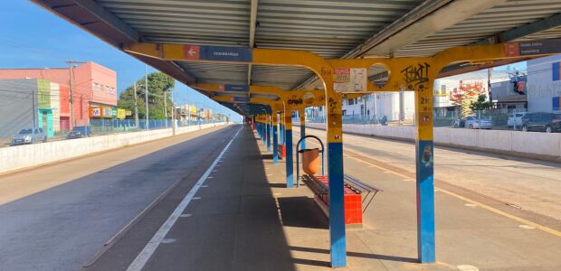 Motoristas ignoram decisão judicial e deixam Campo Grande sem ônibus