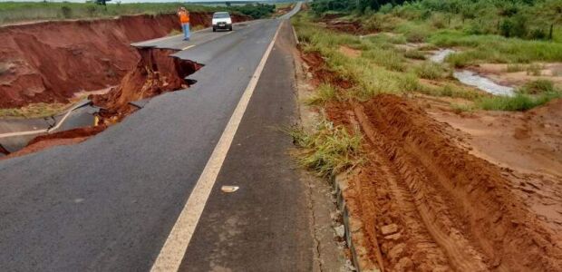Alvo da Spotless, empreiteira vai reconstruir rodovia piv&ocirc; da Lama Asf&aacute;ltica