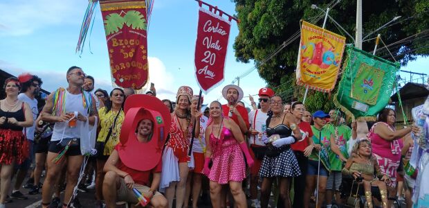 Cord&atilde;o Valu comemora duas d&eacute;cadas e leva milhares de pessoas ao Carnaval da Capital