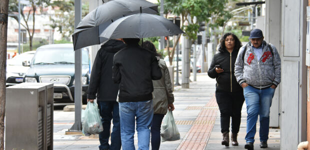 Fim de semana chega a 40&deg;C, mas frente fria derruba temperaturas na pr&oacute;xima semana