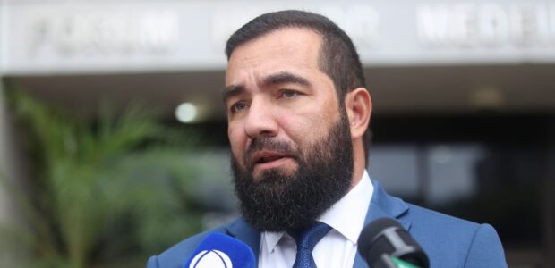 Bernal chamou bombeiros ap&oacute;s tiros e n&atilde;o sabia da morte, diz defesa