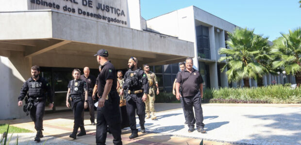 PF pede indiciamento de 7 desembargadores por venda de senten&ccedil;as