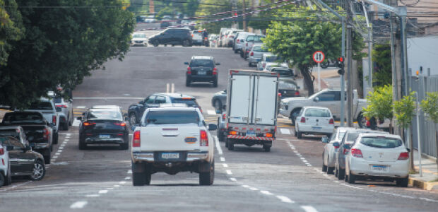Prefeitura reordena tr&acirc;nsito no Centro e nos bairros para dar fluidez &agrave;s vias