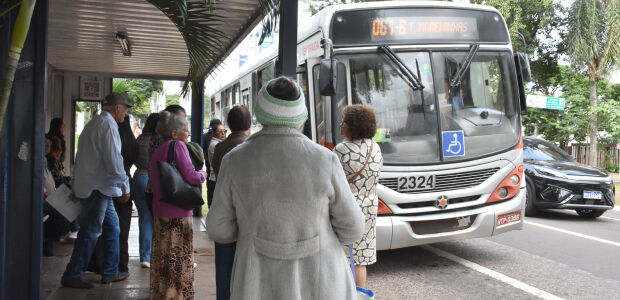 Prefeitura ter&aacute; 180 dias para tentar "salvar" concess&atilde;o do transporte