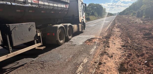 Buraqueira toma conta de rodovia privatizada pelo governo de MS