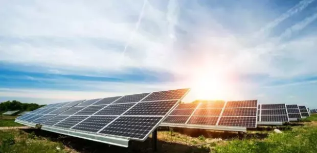 TCE barra licita&ccedil;&atilde;o de R$ 165 milh&otilde;es para compra de placas solares