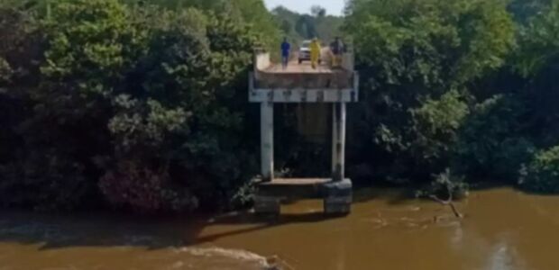 Ap&oacute;s ponte cair e matar caminhoneiro, MS decreta emerg&ecirc;ncia em tr&ecirc;s cidades