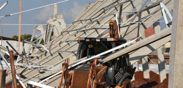 Estrutura de supermercado desaba e duas pessoas morrem em Campo Grande