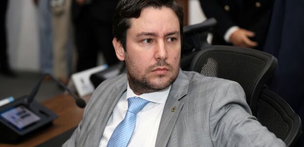 Justi&ccedil;a manda Catan tirar v&iacute;deo do hospital do ar; candidatura corre risco