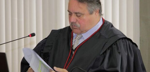 Desembargador investigado por venda de senten&ccedil;as ter&aacute; de recuperar Cerrado