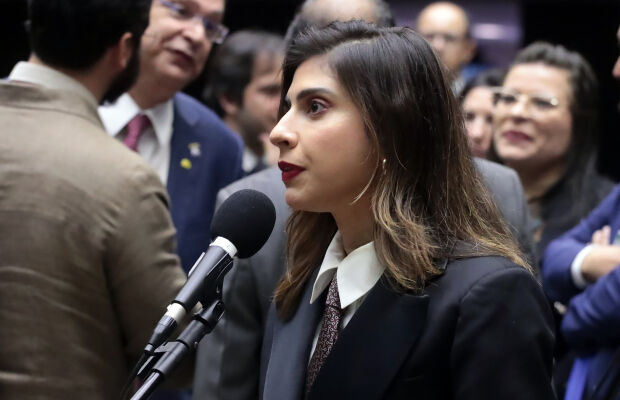Camila Jara é a deputada federal de MS que mais gastou com combustíveis neste ano