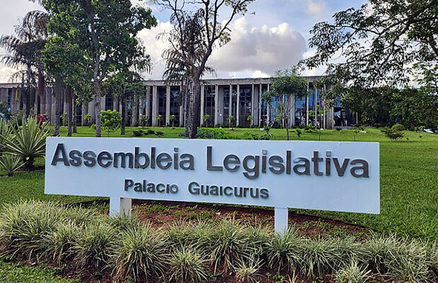 Ex-prefeitos devem voltar às urnas para garantir vagas na Assembleia Legislativa