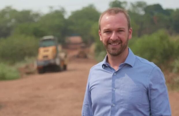 Prefeito de Terenos retorna ao cargo nove meses ap&oacute;s ser preso em opera&ccedil;&atilde;o