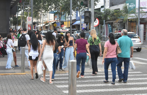 Pesquisa revela que 46,31% da popula&ccedil;&atilde;o de MS se diz de direita ou centro-direita