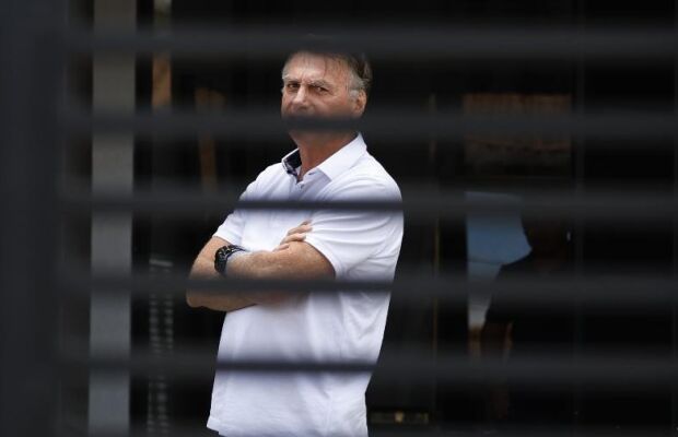 Moraes determina que Bolsonaro seja transferido para pres&iacute;dio da Papudinha