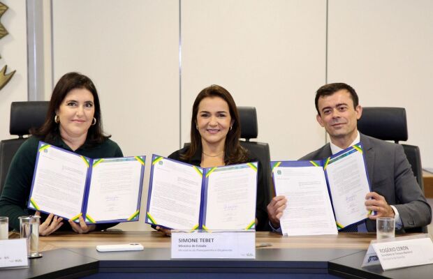 Aval do governo Lula garante R$ 156 milhões em obras para gestão Adriane