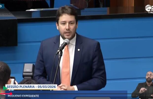 Menosprezado pela fam&iacute;lia Bolsonaro, Catan anuncia sa&iacute;da do PL