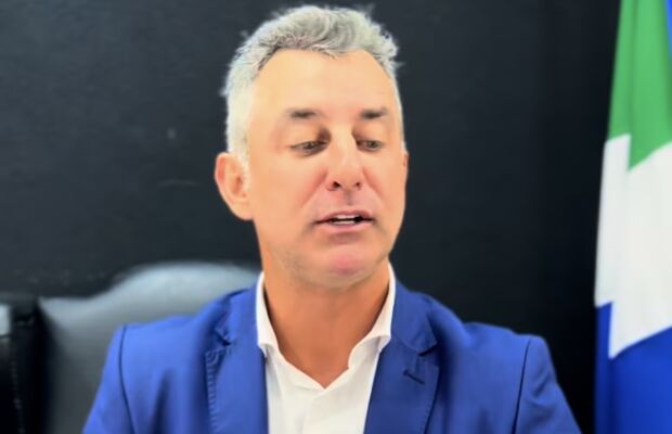 "Mais louco do Brasil" articula candidatura em 2026 e ren&uacute;ncia entra no radar