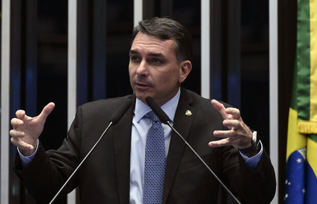 Na Expogrande, Fl&aacute;vio Bolsonaro quer se consolidar como candidato do agro