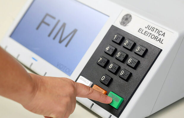 Parlamentares de MS iniciam corrida silenciosa pelo eleitorado evang&eacute;lico 