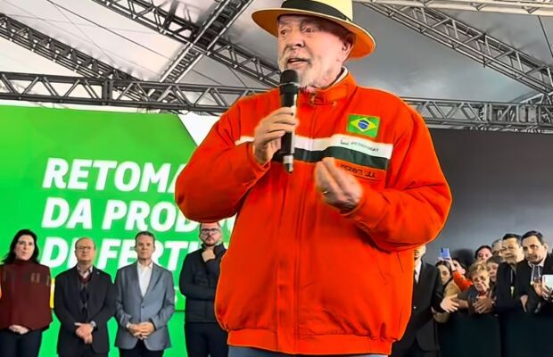 Em Tr&ecirc;s Lagoas, Lula chama Intelig&ecirc;ncia Artificial de "monstro"