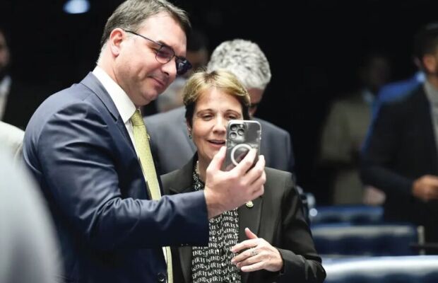 Tereza Cristina n&atilde;o ser&aacute; a vice de Fl&aacute;vio Bolsonaro