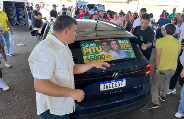 Campanha nas ruas t&ecirc;m in&iacute;cio e disputa entre candidatos come&ccedil;a nos adesiva&ccedil;os
