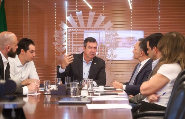 Riedel mant&eacute;m agenda de trabalho no in&iacute;cio da campanha