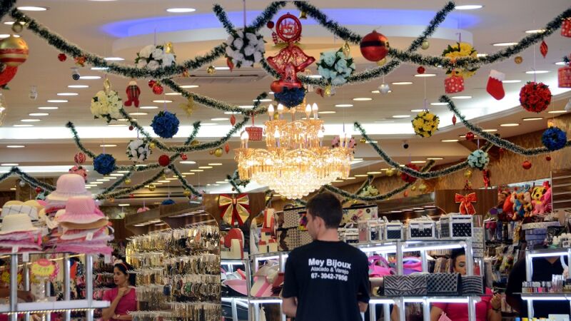 Comércio terá horário diferenciado de funcionamento na véspera de Natal