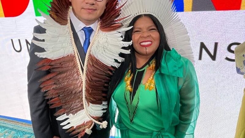 Eloy Terena ao lado da ex-ministra Sonia Guajajara