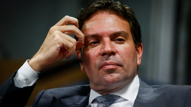 Alexandre Ramagem fugiu para os EUA após condenação pelo STF