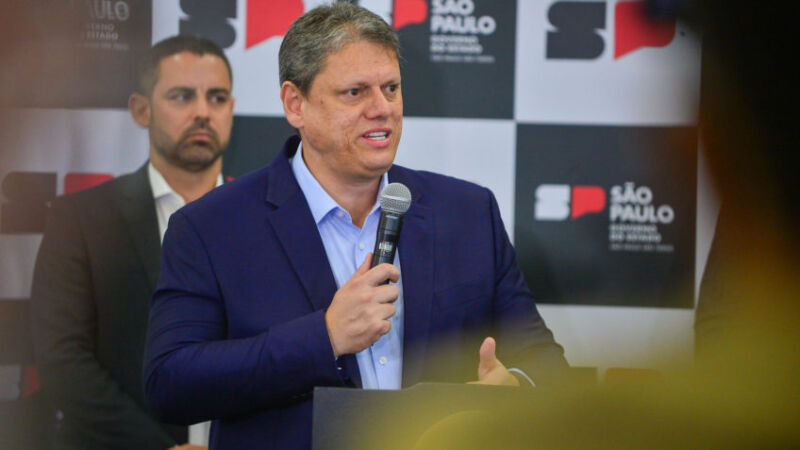 Tarcísio de Freitas diz que Brasil é referência quando o assunto é sistema eleitoral