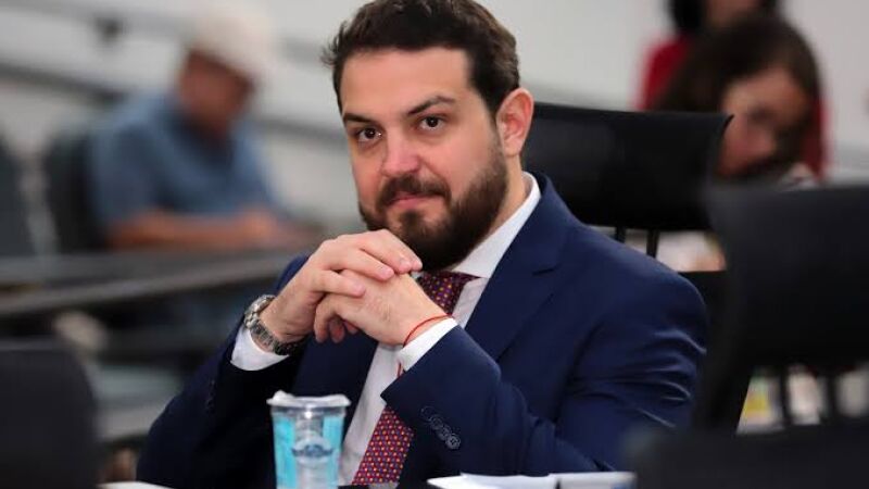 Claudinho Serra teve habeas corpus negado e continuará preso