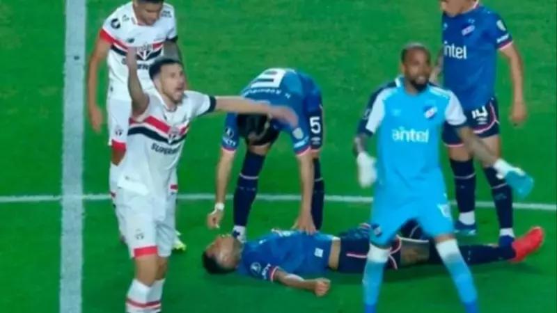 O atleta sofreu uma arritmia e parada cardíaca durante confronto do Nacional contra o São Paulo, na semana passada