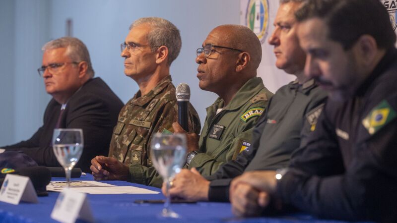 Coletiva de imprensa realizada na manhã desta quinta-feira (12) na Base Aérea der CG