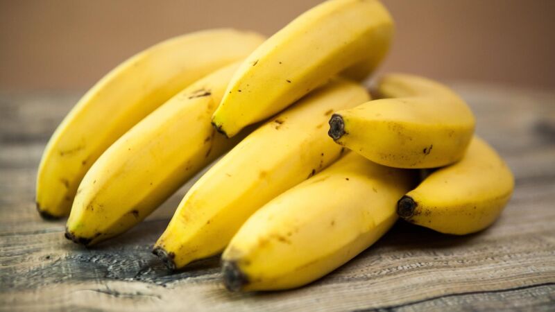 Com alto teor de potássio, dopamina e vitaminas C e B6, a banana é uma excelente opção para incluir no cardápio diário